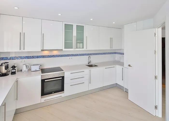 Puerto Banus Frontline 5 Beds Spectacular *