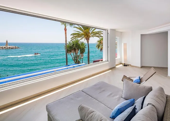 아파트 Puerto Banus Frontline 5 Beds Spectacular *