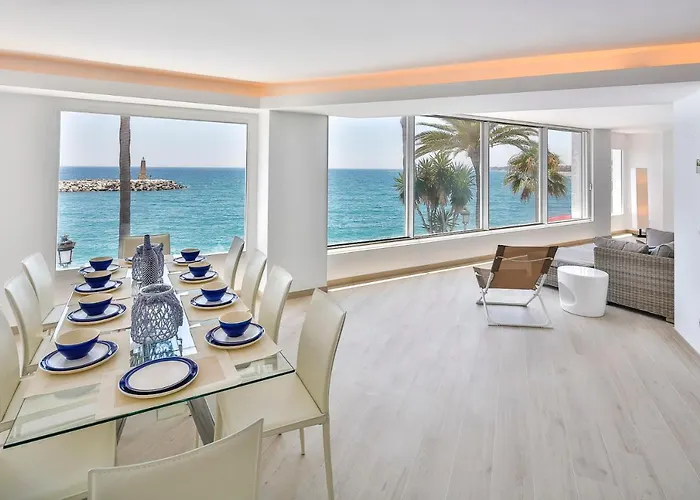 Puerto Banus Frontline 5 Beds Spectacular 아파트 *