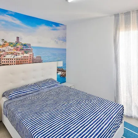 Puerto Banus Frontline 5 Beds Spectacular