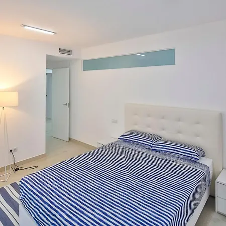 Puerto Banus Frontline 5 Beds Spectacular * Marbella