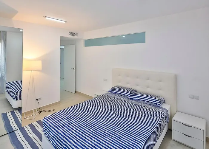 Puerto Banus Frontline 5 Beds Spectacular * Marbella