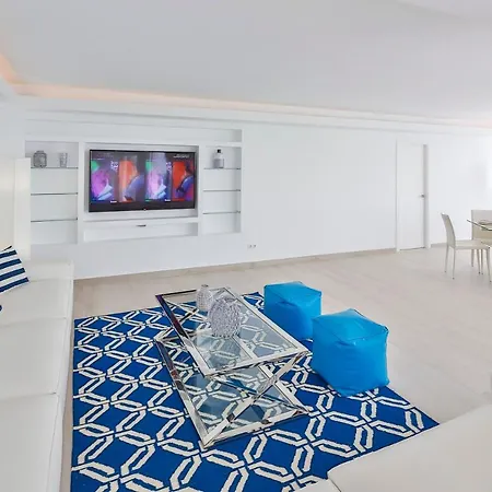 Puerto Banus Frontline 5 Beds Spectacular شقة *